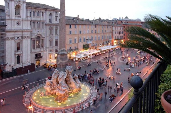 negozio in vendita a Roma in zona Parione/Sant'Eustachio