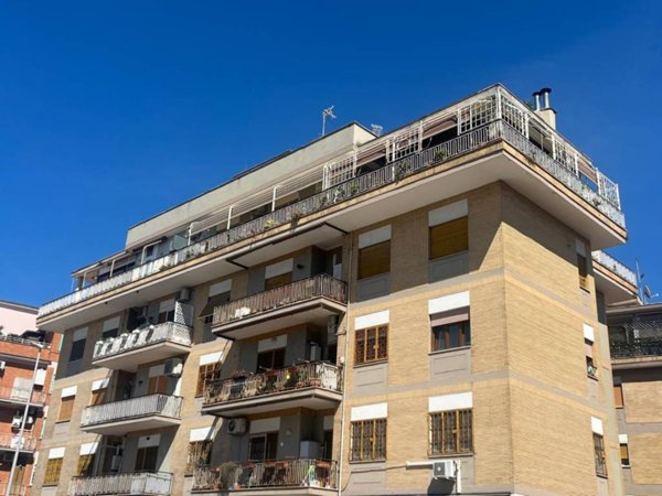appartamento in vendita a Roma in zona Primavalle