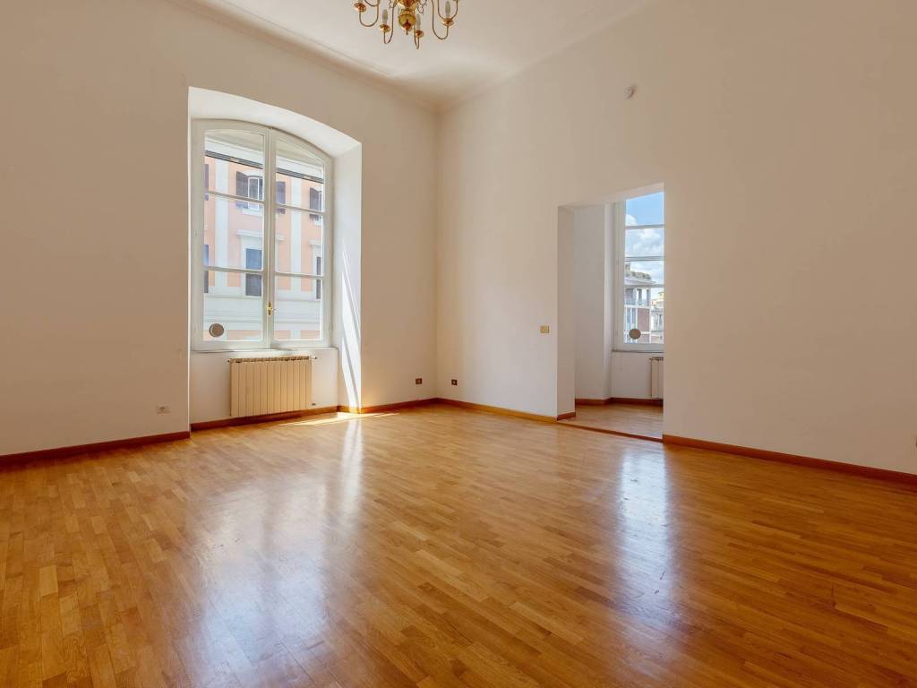 appartamento in vendita a Roma in zona Ludovisi/Sallustiano