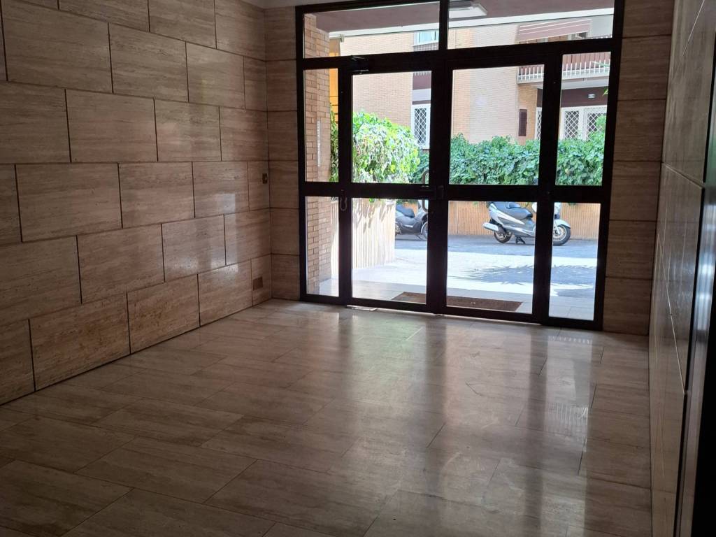 appartamento in vendita a Roma in zona Portuense