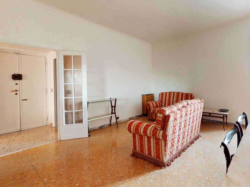 appartamento in vendita a Roma in zona Rione Monti/Campitelli