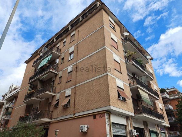 appartamento in vendita a Roma in zona Portuense