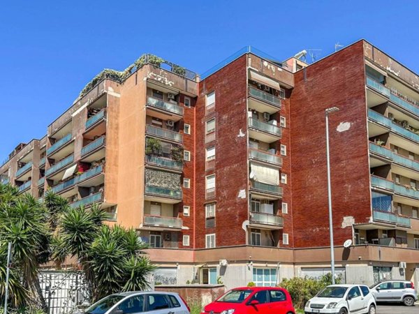 appartamento in vendita a Roma in zona Acilia