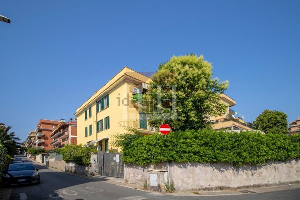 appartamento in vendita a Roma in zona Castel Giubileo