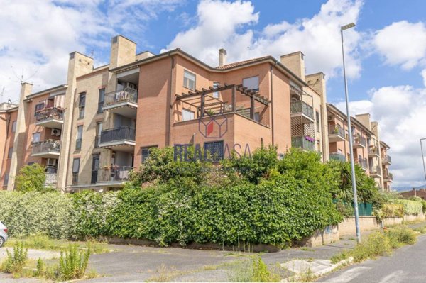 appartamento in vendita a Roma in zona Tor Vergata/Torrenova
