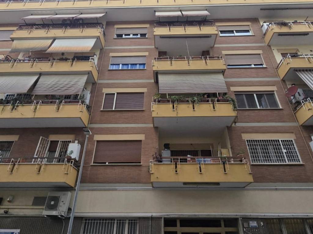 appartamento in vendita a Roma in zona Ostia