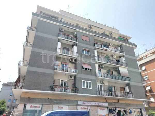 appartamento in vendita a Roma in zona Prenestino-Centocelle