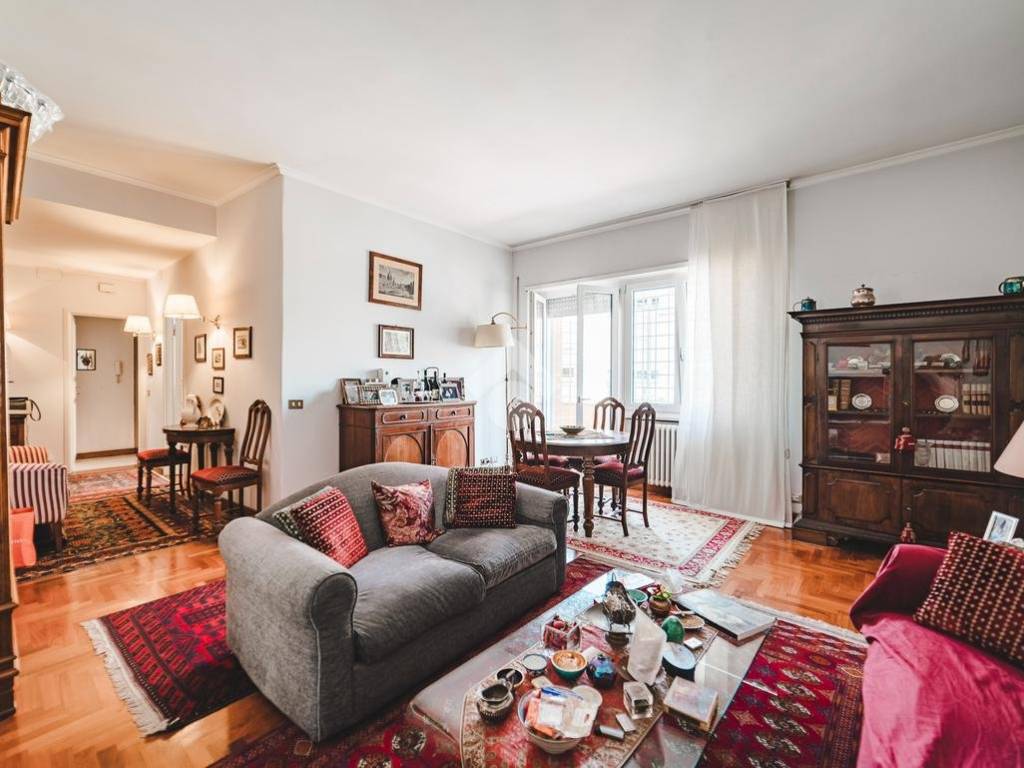 appartamento in vendita a Roma in zona Tor di Quinto