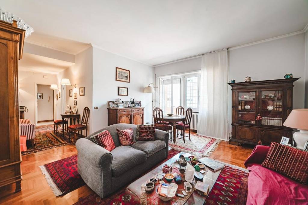 appartamento in vendita a Roma in zona Tor di Quinto