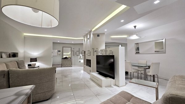 appartamento in vendita a Roma in zona EUR