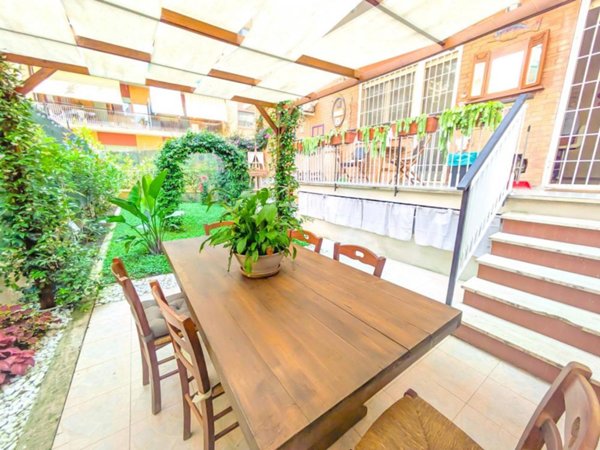 appartamento in vendita a Roma in zona Ostia