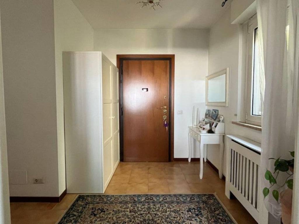 appartamento in vendita a Roma in zona Ardeatino