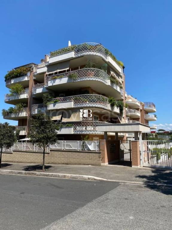 appartamento in vendita a Roma in zona Torrino