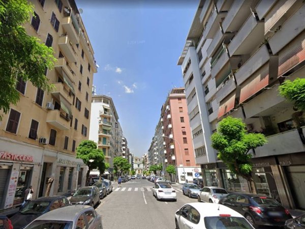 appartamento in vendita a Roma in zona Appio Latino