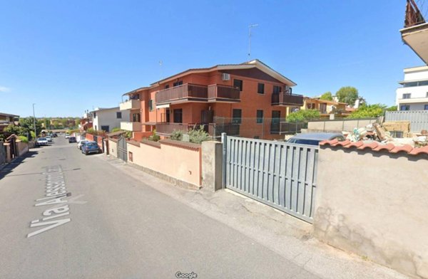 appartamento in vendita a Roma in zona Acilia