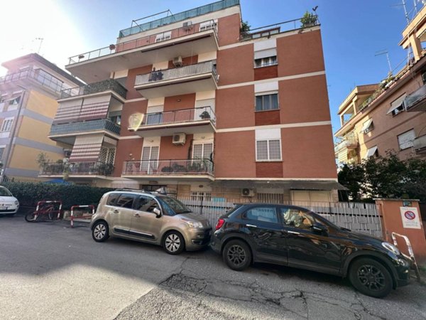 appartamento in vendita a Roma in zona Rione Prati