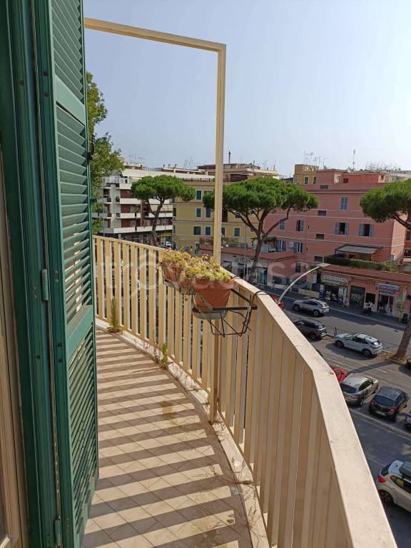 appartamento in vendita a Roma in zona Aurelio