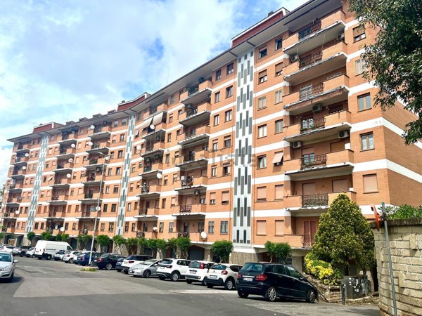 appartamento in vendita a Roma in zona Acilia