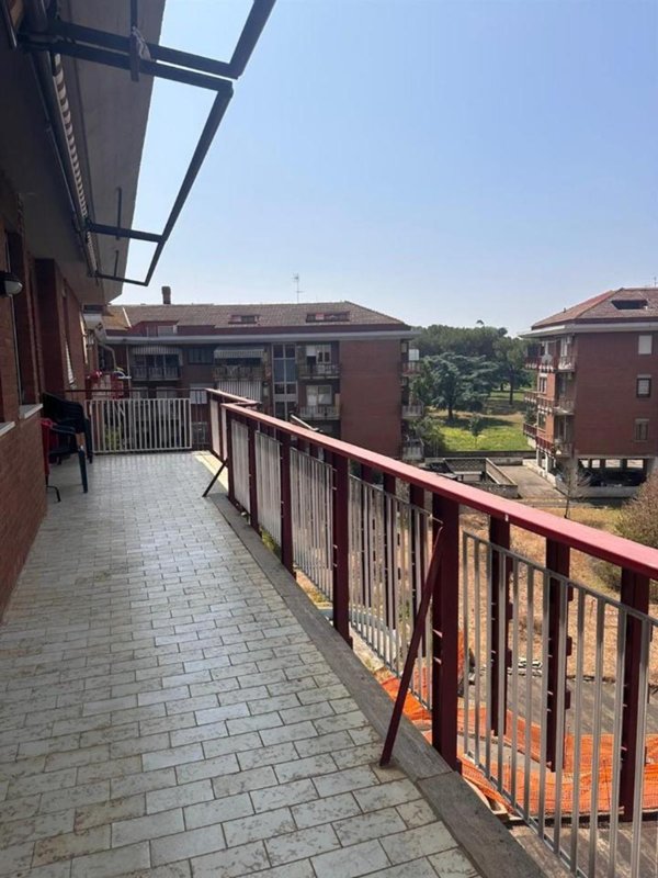 appartamento in vendita a Roma in zona Appio Claudio