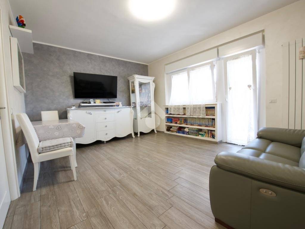 appartamento in vendita a Roma in zona Ostia