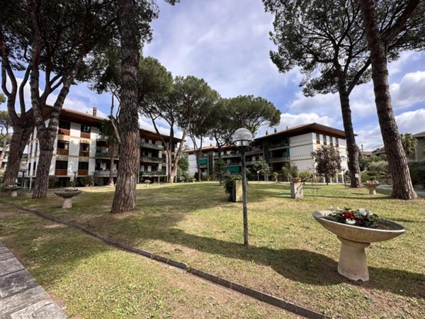 appartamento in vendita a Roma in zona Appio Claudio