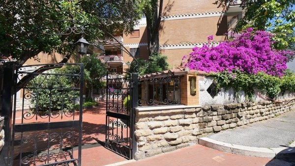 appartamento in vendita a Roma in zona Monte Sacro/Talenti