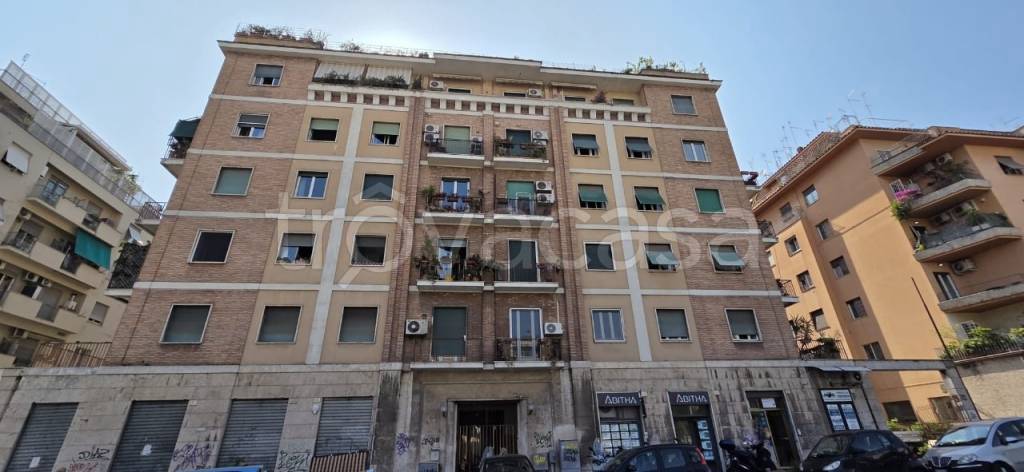 appartamento in vendita a Roma in zona Gianicolense