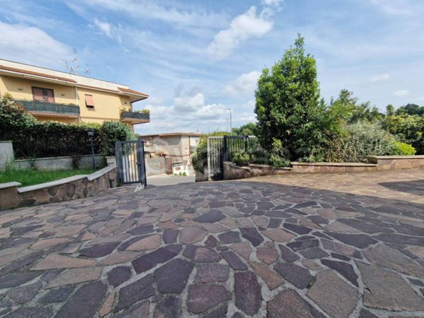 appartamento in vendita a Roma in zona Montespaccato