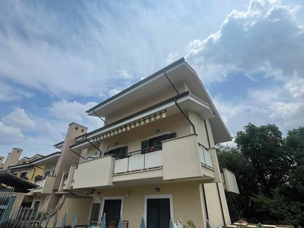 appartamento in vendita a Roma in zona Casalotti