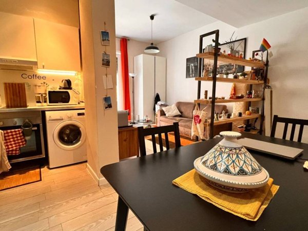 appartamento in vendita a Roma in zona Ostiense