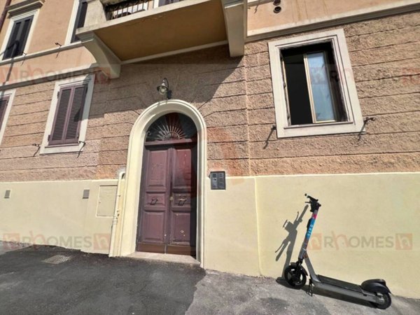 appartamento in vendita a Roma in zona Portuense