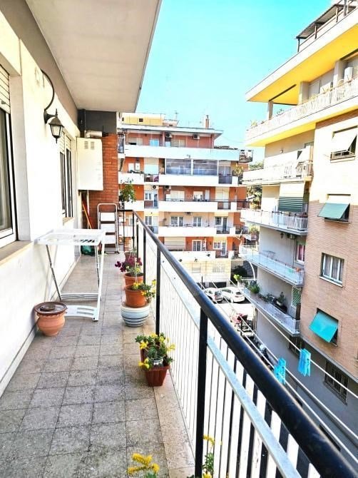 appartamento in vendita a Roma in zona Collatino