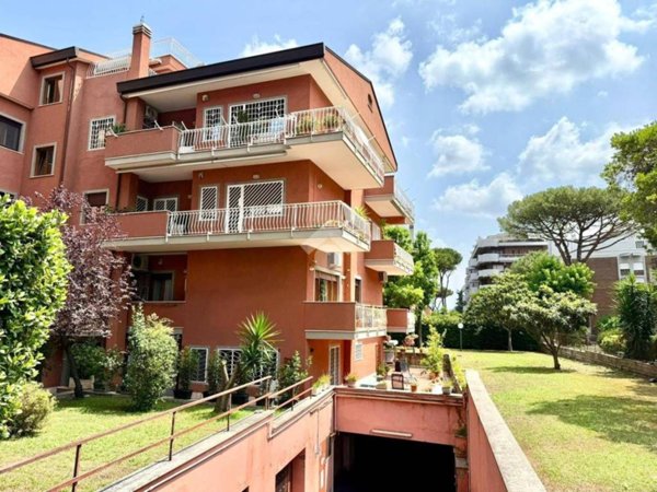 appartamento in vendita a Roma in zona Torrino
