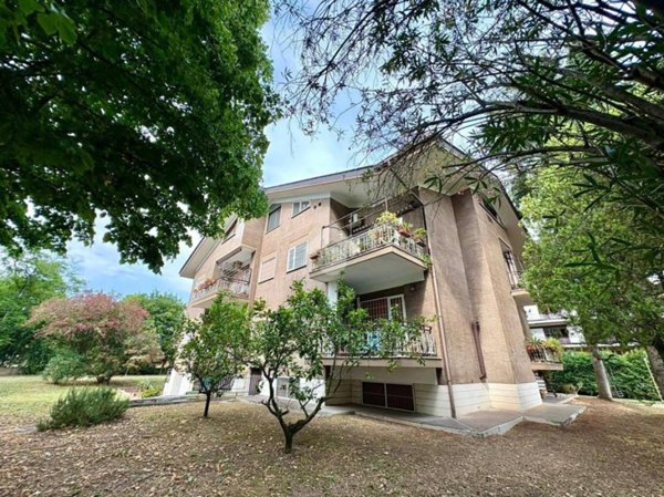 appartamento in vendita a Roma in zona Mostacciano