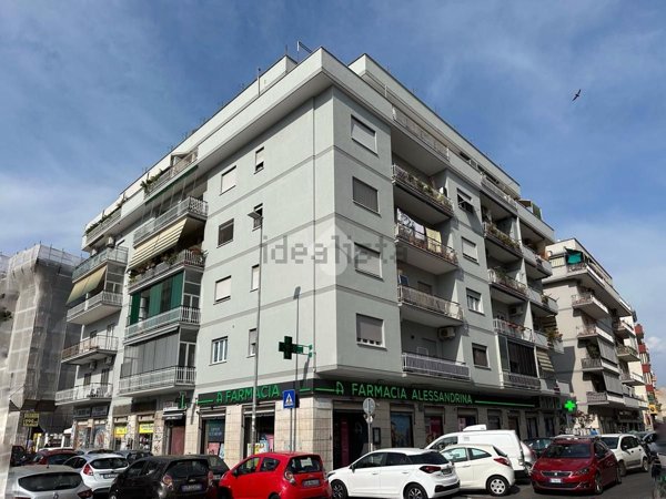 appartamento in vendita a Roma in zona Prenestino-Centocelle