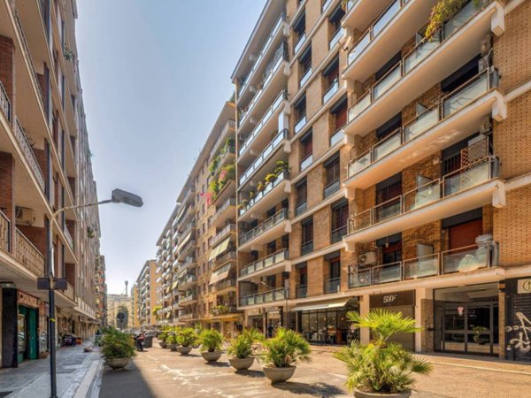 appartamento in vendita a Roma in zona Ostiense