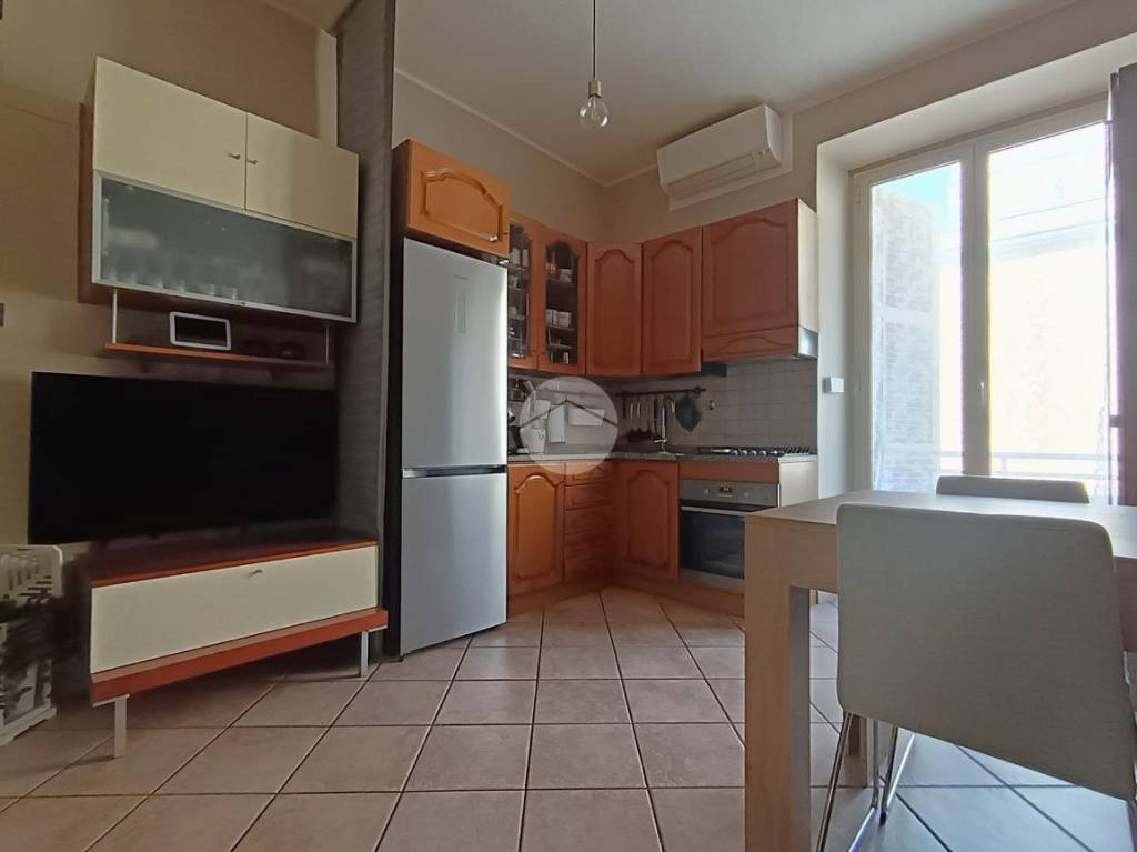 appartamento in vendita a Roma in zona Appio Latino
