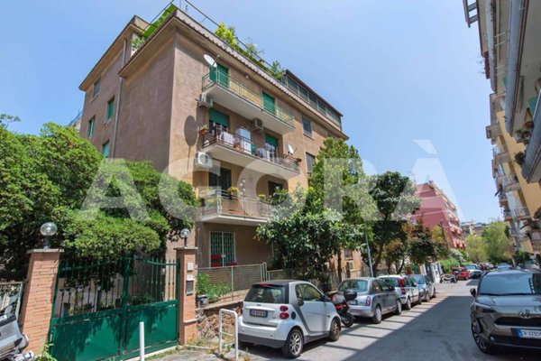 appartamento in vendita a Roma in zona Gianicolense
