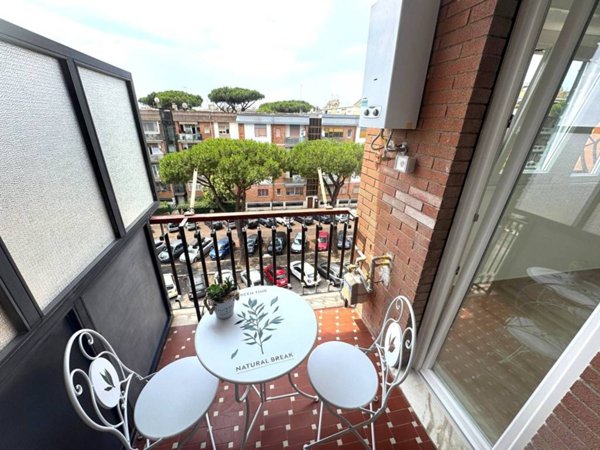 appartamento in vendita a Roma in zona Ostia