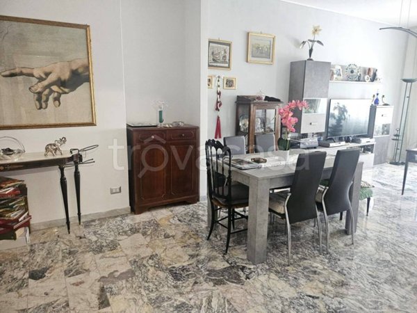 appartamento in vendita a Roma in zona Ostia