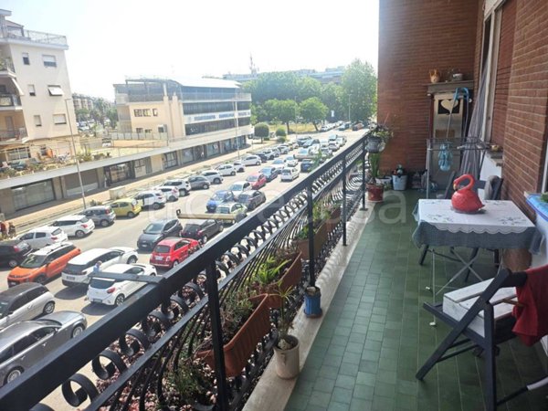 appartamento in vendita a Roma in zona Ostia