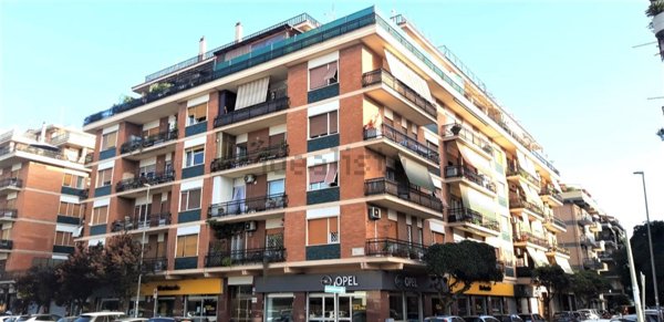 appartamento in vendita a Roma in zona Ostia