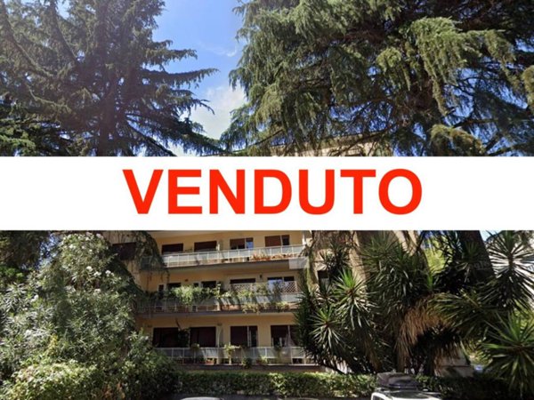 appartamento in vendita a Roma in zona EUR