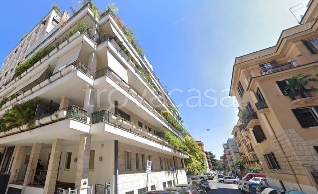 locale commerciale in vendita a Roma in zona Trieste