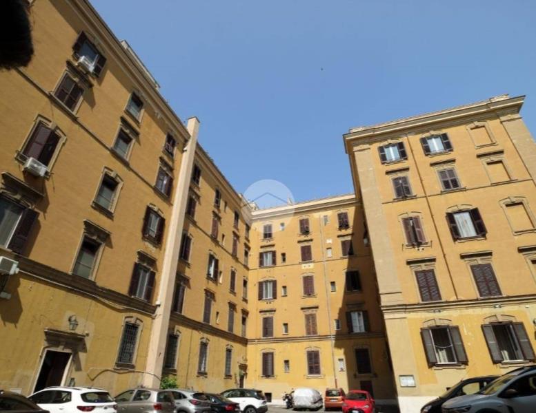 appartamento in vendita a Roma in zona Esquilino