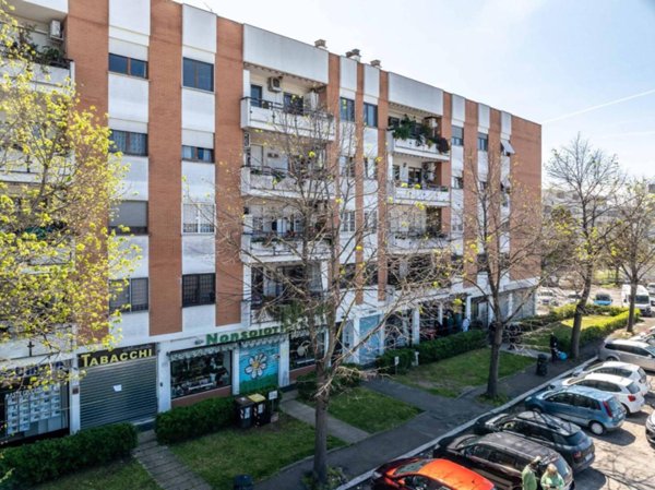 appartamento in vendita a Roma in zona Ostiense