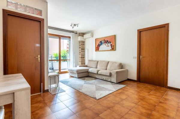 appartamento in vendita a Roma in zona Ostiense