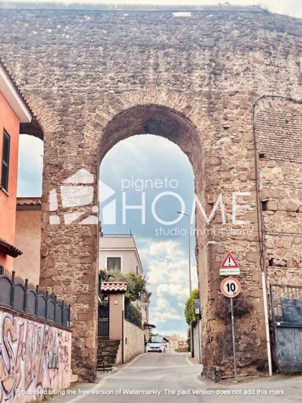 appartamento in vendita a Roma in zona Prenestino-Labicano