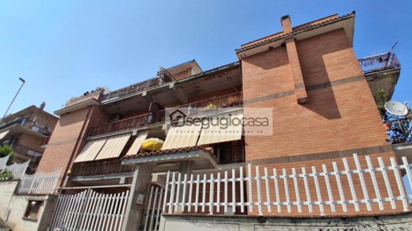 appartamento in vendita a Roma in zona Tor di Quinto
