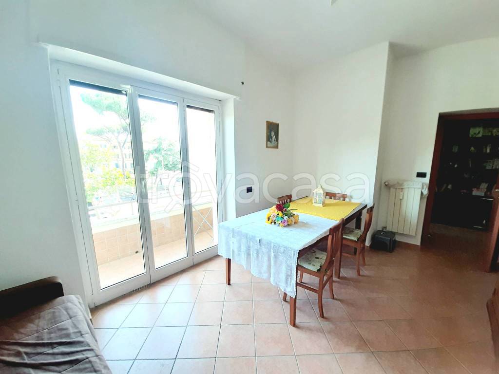 appartamento in vendita a Roma in zona Gianicolense